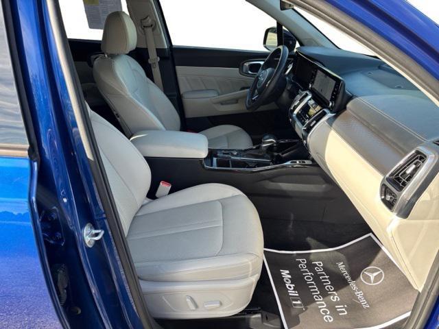 used 2023 Kia Sorento car, priced at $34,200