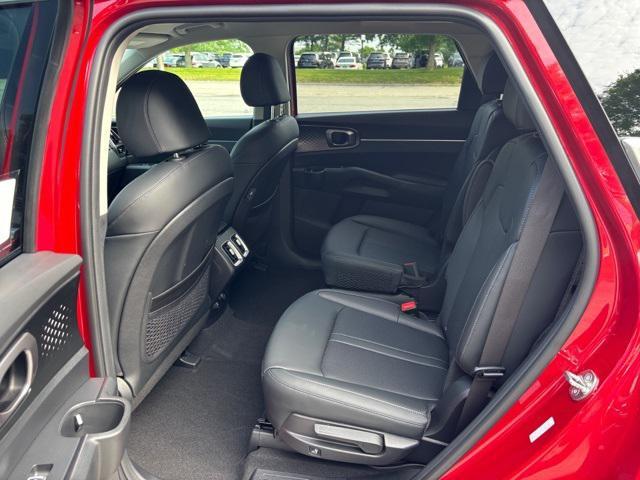 used 2023 Kia Sorento Hybrid car, priced at $34,365