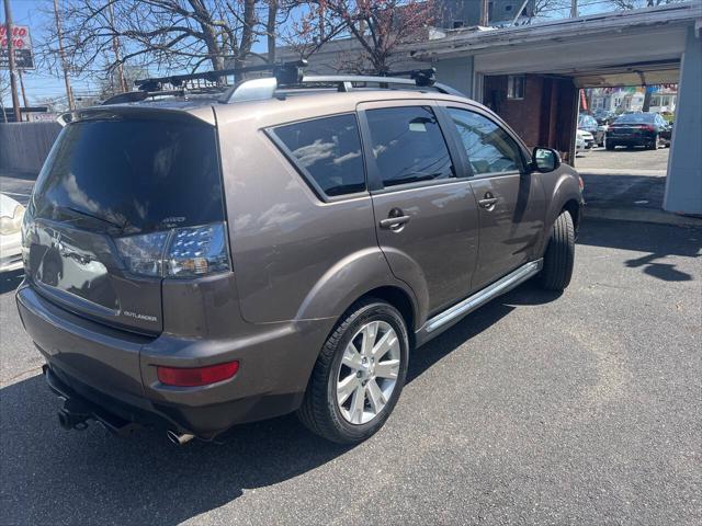 used 2011 Mitsubishi Outlander car, priced at $6,995
