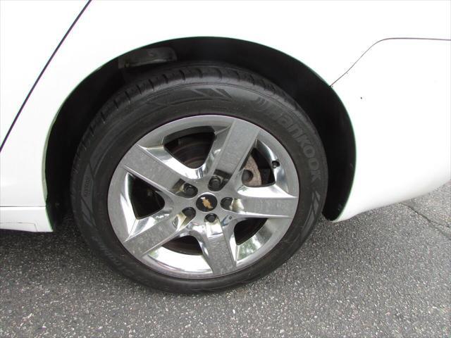 used 2010 Chevrolet Malibu car, priced at $4,995