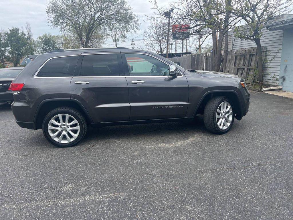 used 2017 Jeep Grand Cherokee car, priced at $13,995