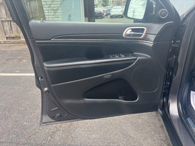 used 2017 Jeep Grand Cherokee car, priced at $15,995