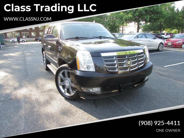 used 2009 Cadillac Escalade car, priced at $14,995