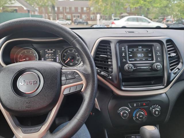 used 2014 Jeep Cherokee car, priced at $8,495