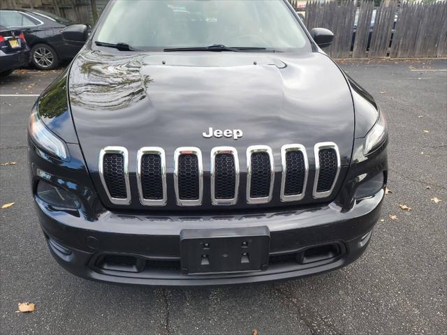 used 2014 Jeep Cherokee car, priced at $8,495