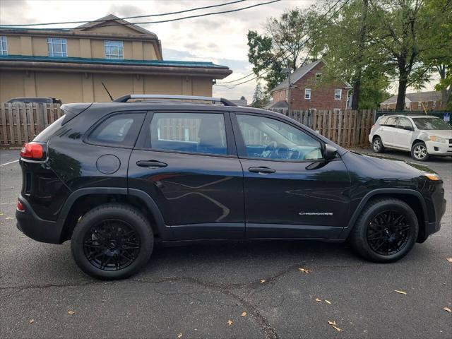 used 2014 Jeep Cherokee car, priced at $8,495