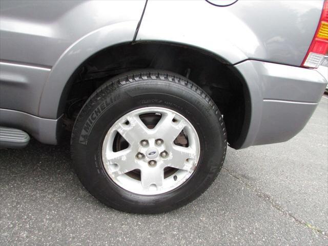 used 2007 Ford Escape car, priced at $5,995