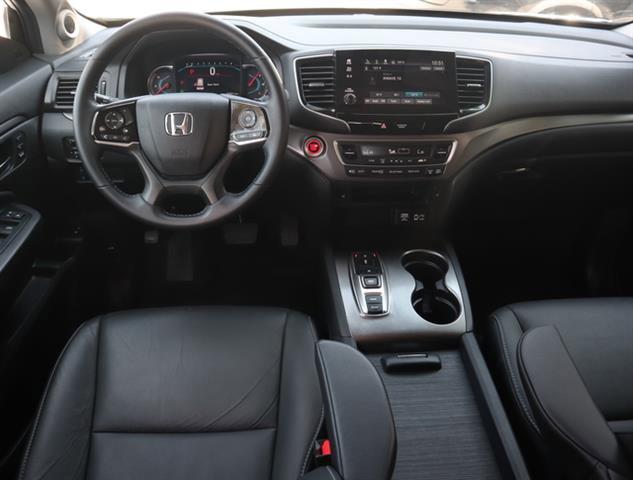 used 2022 Honda Pilot car, priced at $35,870