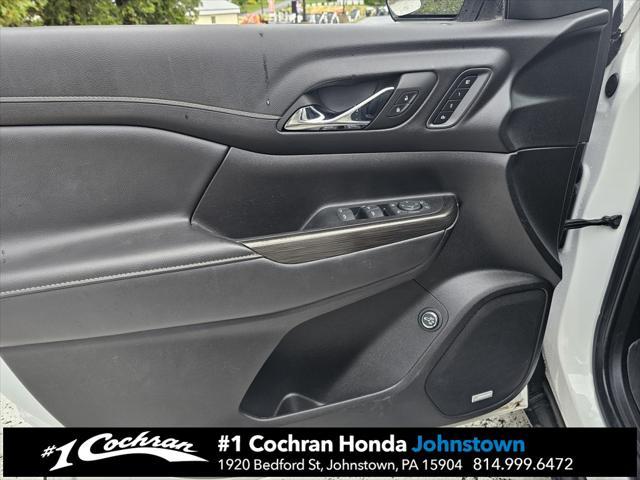 used 2023 GMC Acadia car, priced at $34,555