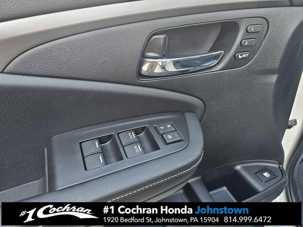 new 2025 Honda Ridgeline car, priced at $39,692