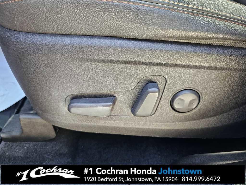 used 2019 Hyundai Santa Fe car, priced at $13,995