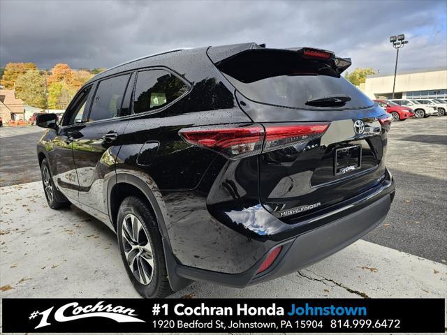 used 2021 Toyota Highlander car, priced at $31,909