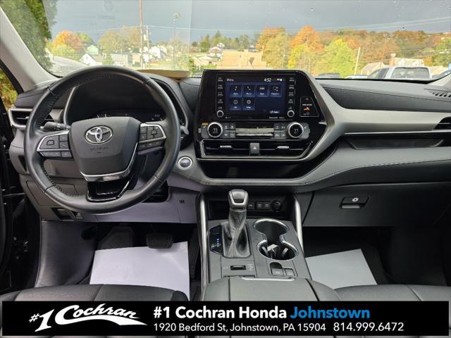 used 2021 Toyota Highlander car, priced at $31,909