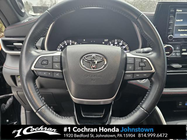 used 2022 Toyota Highlander car, priced at $32,958