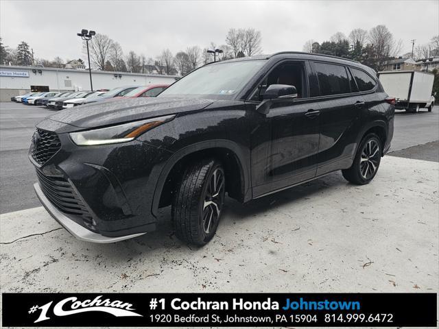 used 2022 Toyota Highlander car, priced at $32,958