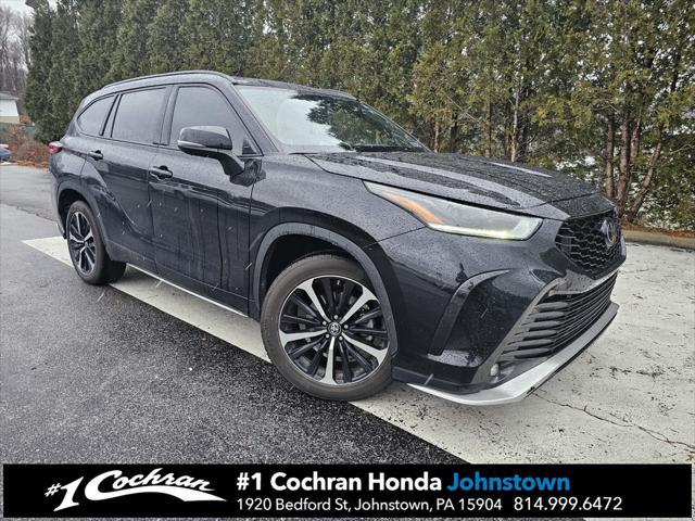 used 2022 Toyota Highlander car, priced at $32,958