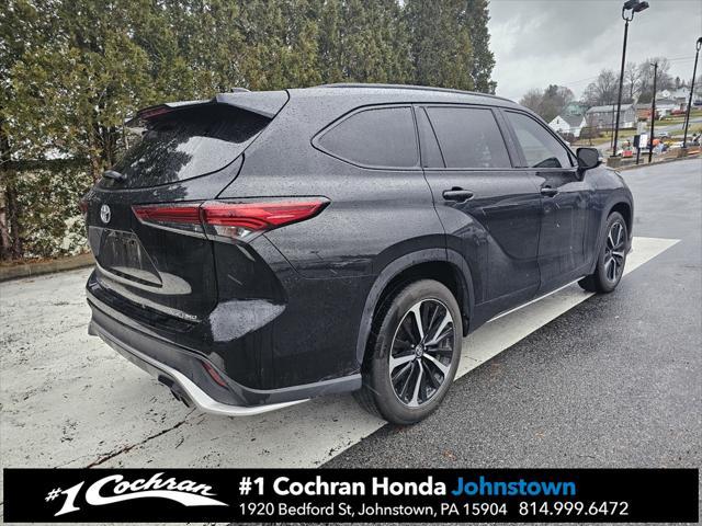 used 2022 Toyota Highlander car, priced at $32,958