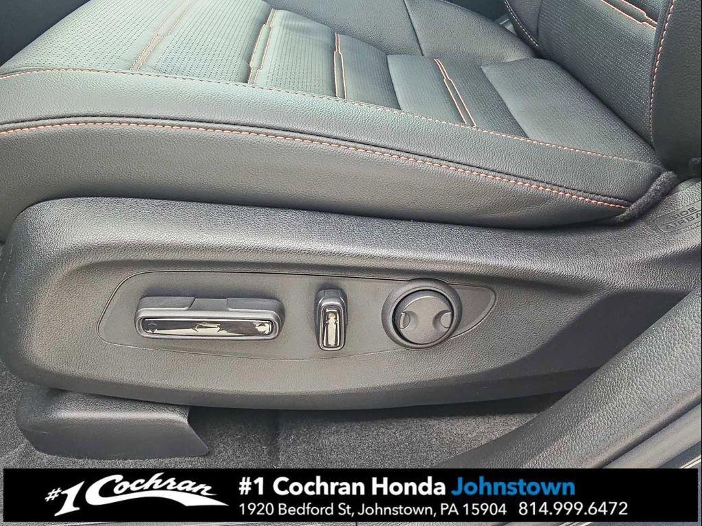 new 2026 Honda CR-V Hybrid car, priced at $39,583