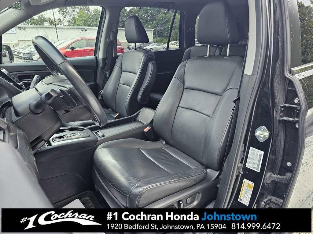 used 2022 Honda Pilot car, priced at $23,495