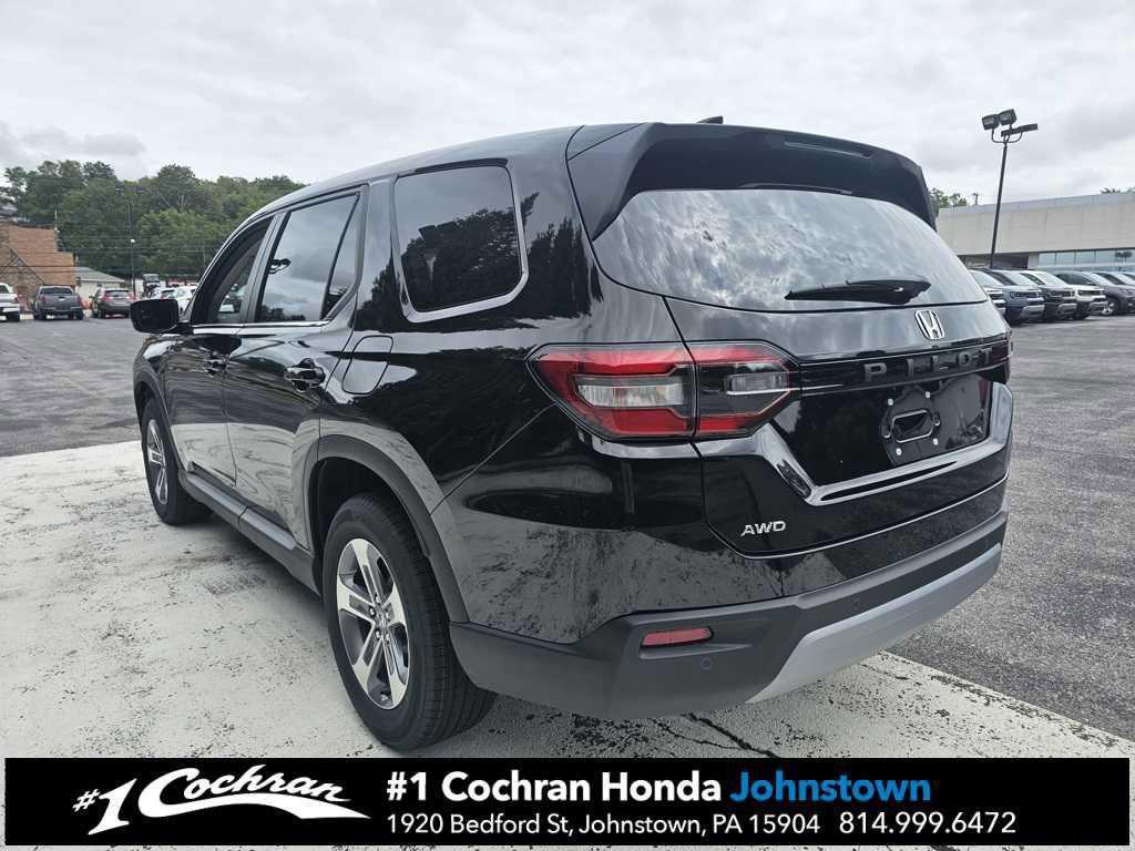 new 2025 Honda Pilot car, priced at $44,923
