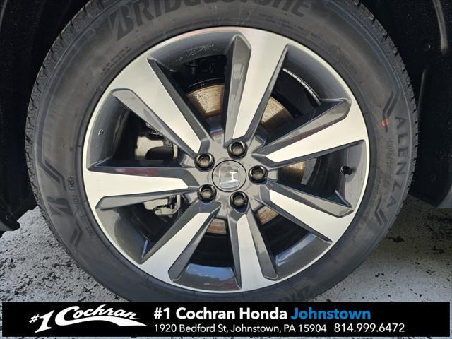 new 2025 Honda Pilot car, priced at $52,680