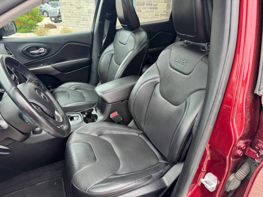 used 2019 Jeep Cherokee car, priced at $14,995
