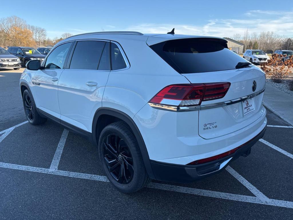 used 2021 Volkswagen Atlas Cross Sport car, priced at $24,995