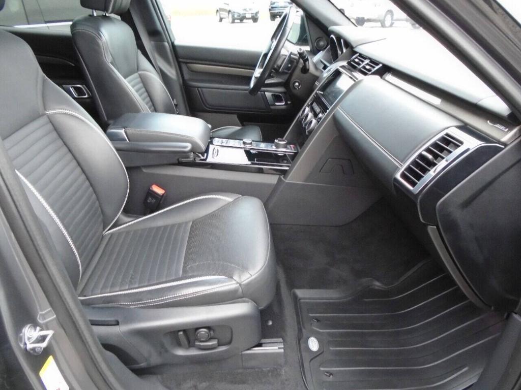used 2017 Land Rover Discovery car, priced at $24,995
