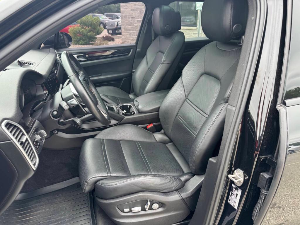 used 2021 Porsche Cayenne car, priced at $33,995