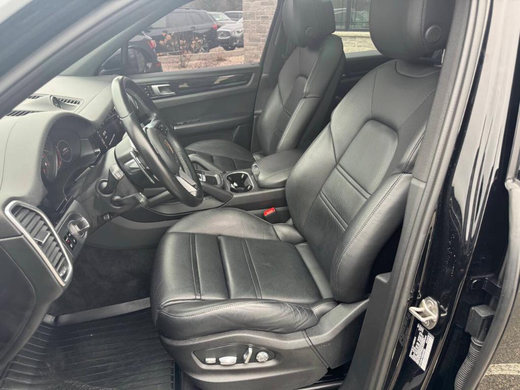used 2021 Porsche Cayenne car, priced at $34,995