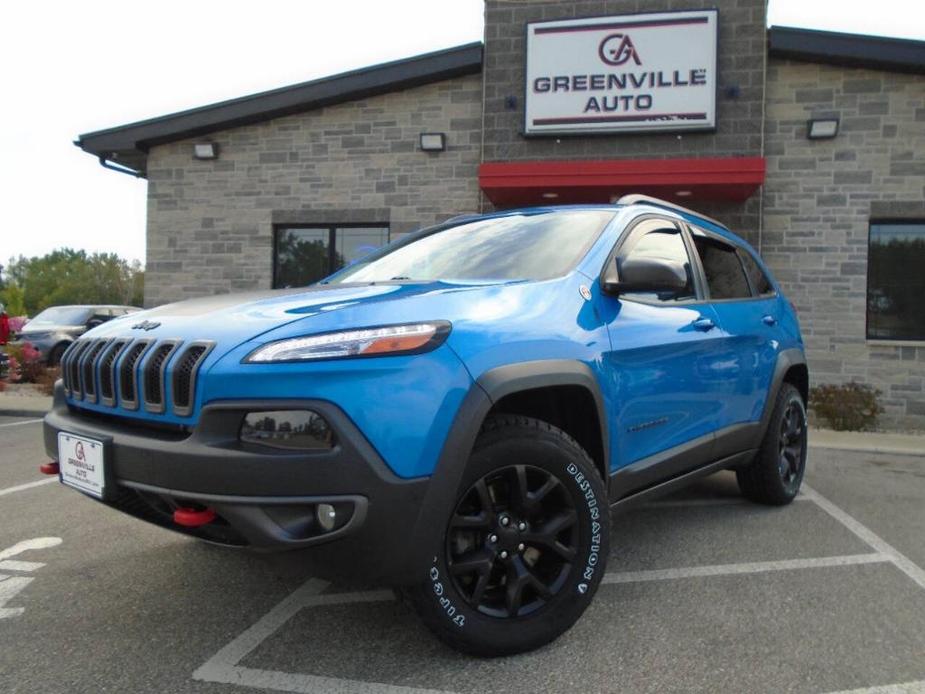 used 2018 Jeep Cherokee car, priced at $18,995