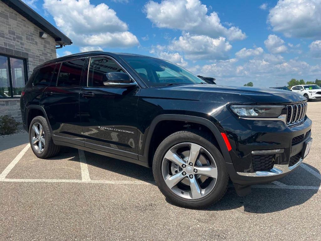 used 2022 Jeep Grand Cherokee L car, priced at $26,995