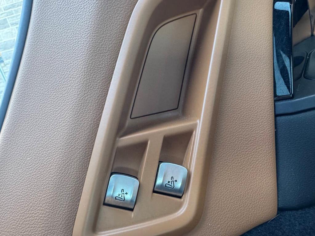 used 2022 BMW X7 car, priced at $42,995