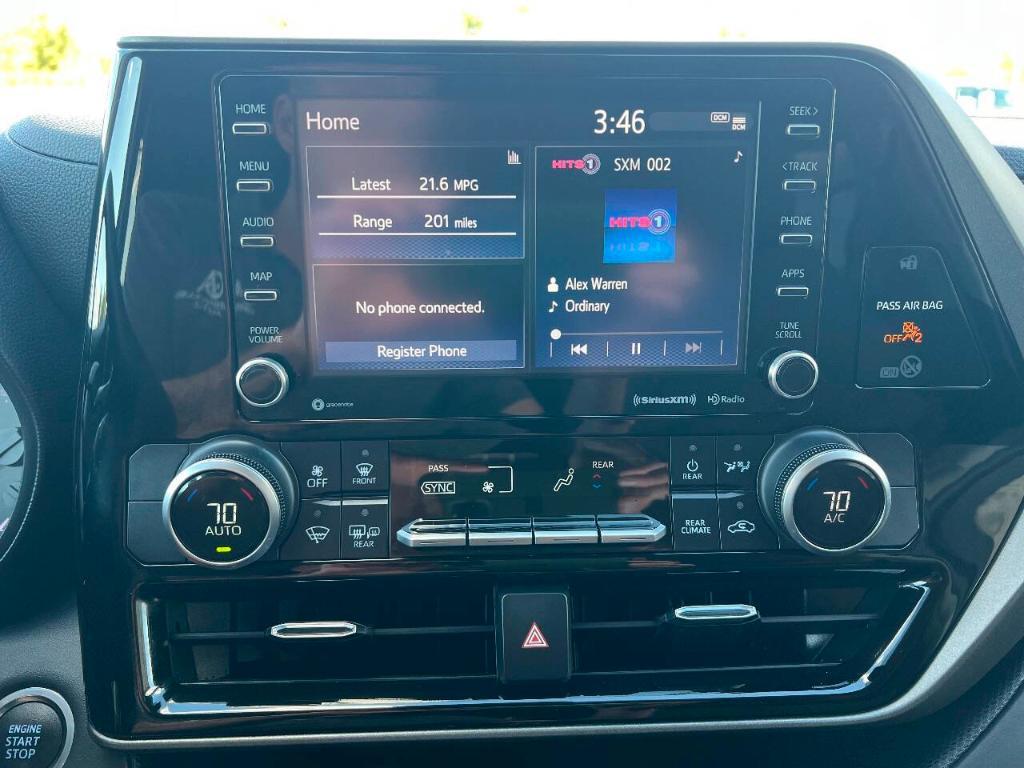 used 2021 Toyota Highlander car, priced at $26,995