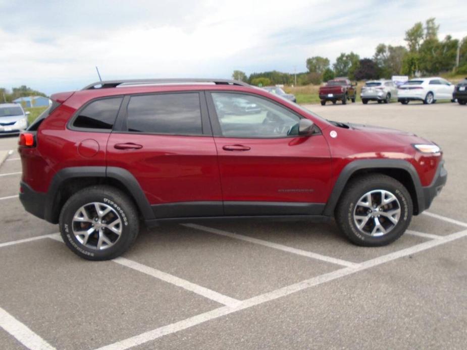 used 2016 Jeep Cherokee car, priced at $15,995