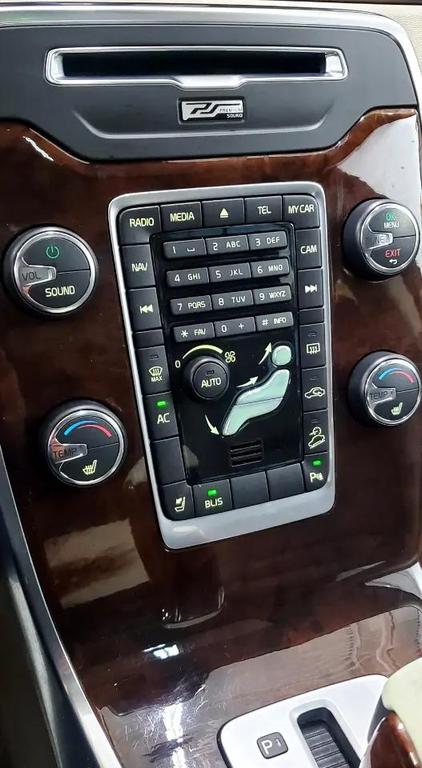 used 2012 Volvo XC70 car, priced at $12,988