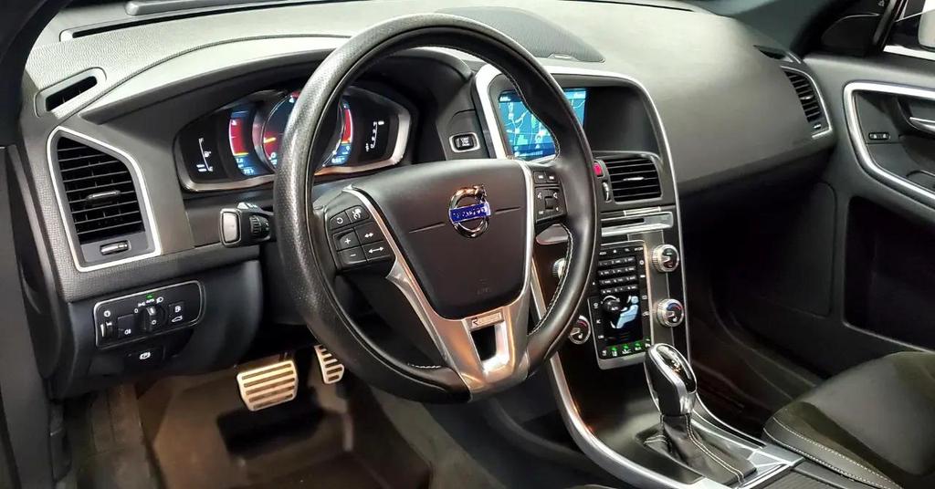 used 2016 Volvo XC60 car, priced at $15,888