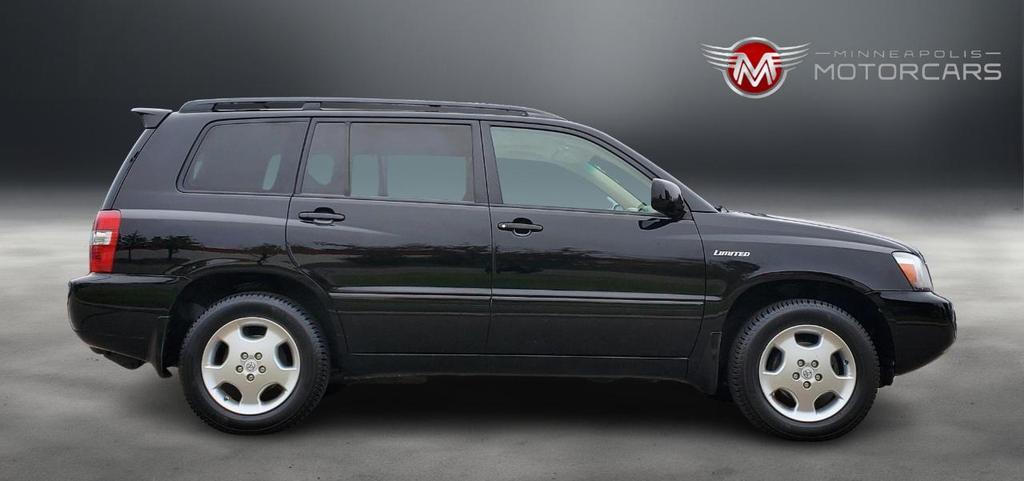 used 2005 Toyota Highlander car, priced at $9,888