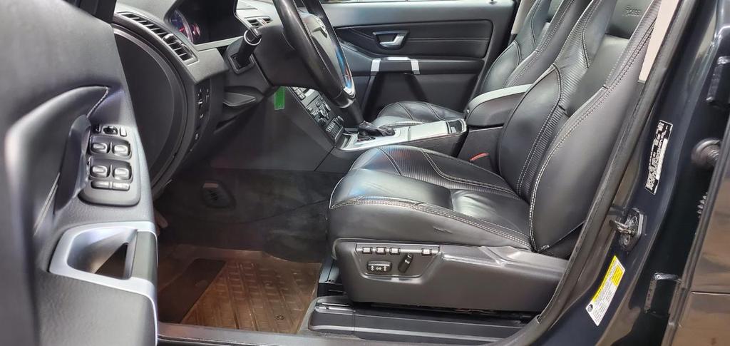 used 2014 Volvo XC90 car, priced at $14,988