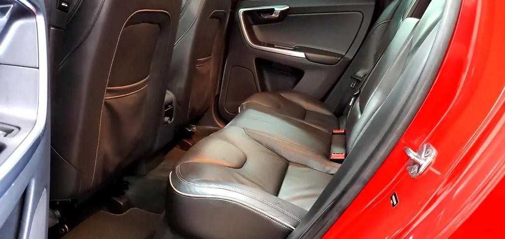 used 2016 Volvo XC60 car, priced at $19,888