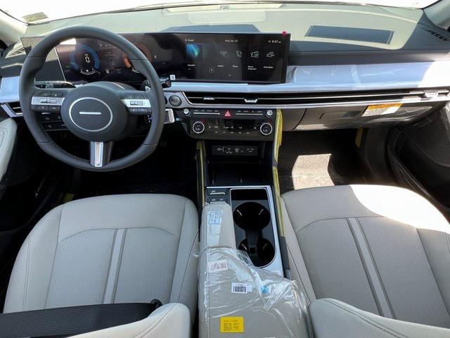 new 2025 Hyundai Sonata Hybrid car, priced at $33,070
