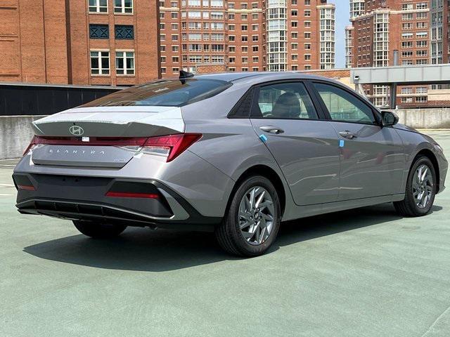 new 2025 Hyundai ELANTRA HEV car, priced at $27,315