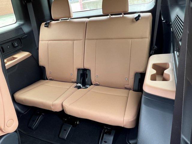 new 2026 Hyundai SANTA FE HEV car, priced at $52,830