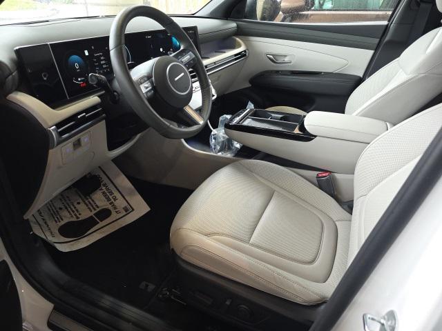 used 2025 Hyundai TUCSON Hybrid car, priced at $37,388