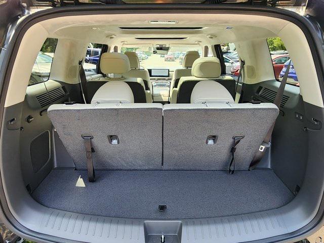 used 2025 Hyundai Santa Fe car, priced at $41,297