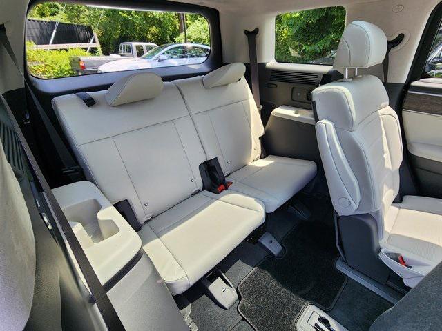 used 2025 Hyundai Santa Fe car, priced at $41,297