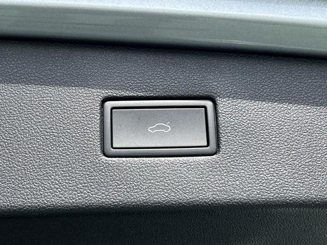 used 2022 Volkswagen Tiguan car, priced at $20,565