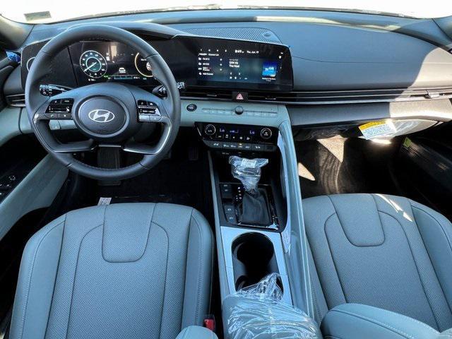 new 2025 Hyundai Elantra car, priced at $31,575