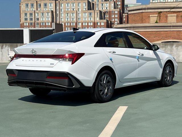 new 2025 Hyundai ELANTRA HEV car, priced at $27,880