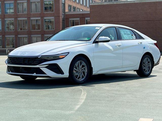 new 2025 Hyundai ELANTRA HEV car, priced at $27,880